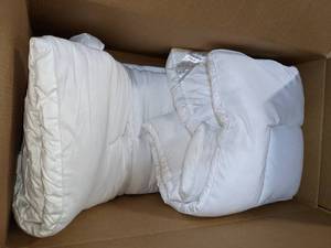 lot 155 image: Luxuriously Plush 3 Cotton Topper King
