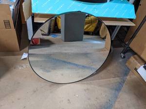 lot 140 image: Round Wall Mirror