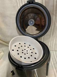 lot 85 image: Intertek Instant Rice and Grain Cooker