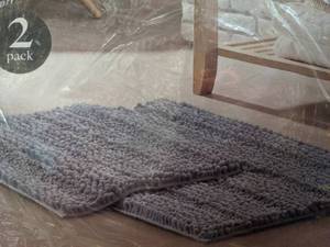 lot 47 image: Modern Threads 2 Pc Non Slip Bath Mats