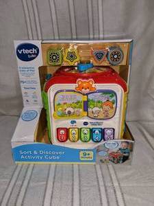 lot 79 image: VTech Sort & Discover Activity Cube