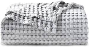 lot 156 image: Bedsure FullQueen Coverlet