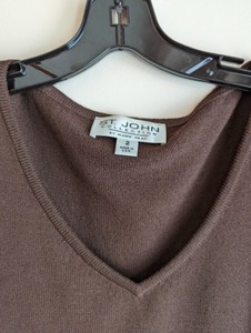 St. John by Marie Gray Brown Ruffle ShirtSkirt Combo