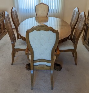 Beautiful Vintage Dining Table Set