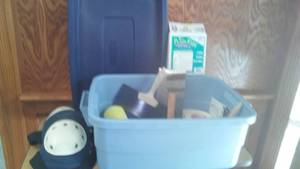 lot 173 image: Tote with sheetrock tools like new.