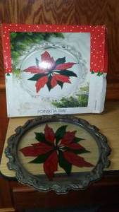 lot 198 image: WM Rogers And Sons Poinsettia Tray