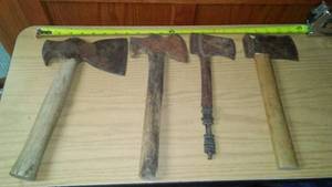 lot 230 image: Hatchets, Tomahawks. (4)