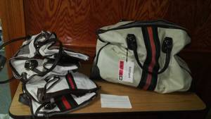 lot 242 image: Zip N Go travel totes - mainly new