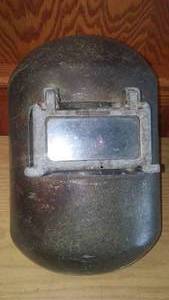 lot 285 image: Fiberglass welding helmet.