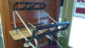 lot 292 image: Vintage ski rack- VW style.