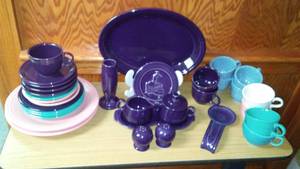 lot 875 image: Fiesta Ware Collectible Dinnerware.