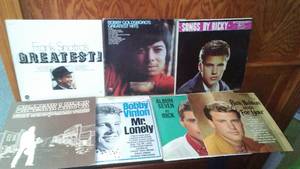 lot 888 image: (7) Male Solo Artists Albums