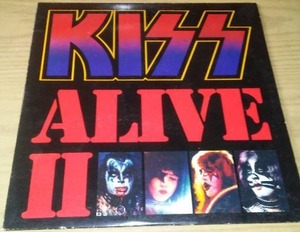 lot 901 image: KISS Alive II 12 vinyl - very good.