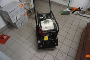 lot 22 image: North Star Brand Power Plate Compactor
