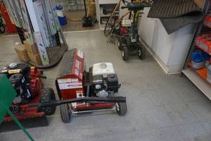 lot 19 image: Brown Model F991 Commercial Bed Edger