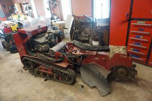 lot 4 image: Toro Model STX -38 Intelli Sweep Tracked Stump Grinder