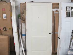 lot 523 image: Masonite 30 in. x 80 in. Smooth 2-Panel Solid Core Primed Composite Interior Door - Right Hand Inswing