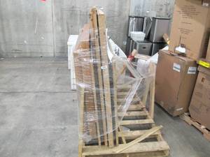 lot 574 image: Marseille 3 Person Wooden Sauna - Untested