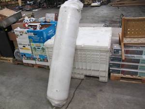 lot 589 image: NEW Queen Sized Mattress Pad - FOAM or Memory Gel