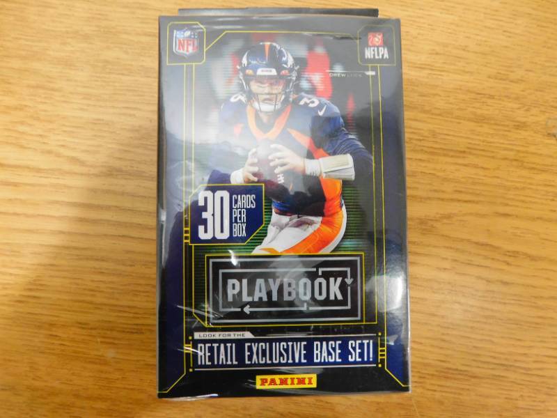 lot 5 image: 2020 Panini Playbook Football Hanger Box (Orange Parallels)