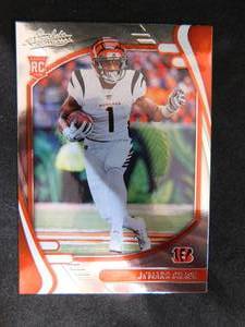 lot 38 image: 2021 Absolute JaMarr Chase #105 Rookie Card Mint Condition