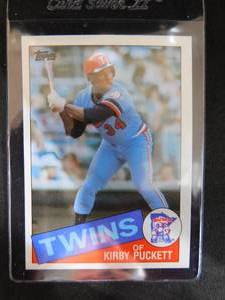 lot 116 image: 1985 Topps Kirby Puckett Rookie Card #536 HOFer Near Mint Condition