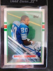 lot 120 image: 1989 Topps Traded Barry Sanders Rookie Card #83T HOFer Mint Condition