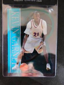lot 138 image: 1995 Classic Clear Assets Kevin Garnett Rookie Card #CCH4 Serial #534599 RARE Mint Condition