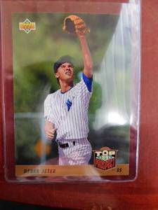 lot 157 image: 1993 Upper Deck Derek Jeter Rookie Card #449 HOFer Near Mint Condition