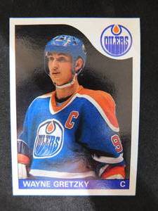 lot 201 image: 1985 Topps Wayne Gretzky #120 The Great One Near Mint Condition