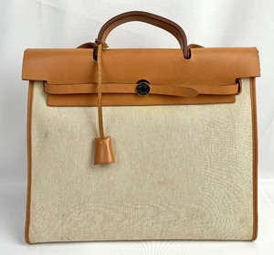 lot 11 image: Herms Toile Vache Calfskin Zip 39 Herbag with Removable Pouch- Made in France
