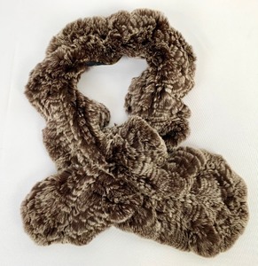 lot 17 image: Linda Richards Rex Rabbit Ruffled Pull-Through Scarf - Incredibly Soft