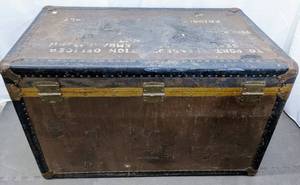 lot 101 image: Large Vintage Military Steamer Trunk - 1940s