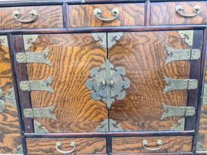 lot 103 image: Vintage Stunning Wood Asian Tea Chest Console Cabinet