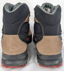 lot 115 image: Mens Size 9.5 Hiking Boots - La Sportiva Nucleo High GTX