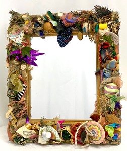 lot 23 image: MacKenzie-Childs Vintage Potshard Pottery Shard Mosaic Mirror - 15 x 13 -RARE