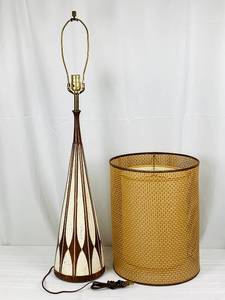 lot 28 image: Marvelous Mid-Century Lamp with Double Rattan Fiber Shade