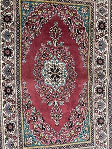 lot 14 image: Handmade Turkish Kayseri Floss Silk on Cotton Carpet Area Rug with Tag