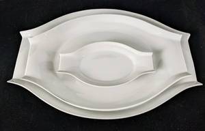 lot 61 image: Vintage Paul McCobb White Contempri MCM Serving Set A -