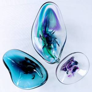 lot 77A image: Stunning Lisa R. Rowe Signed Art Glass Trio