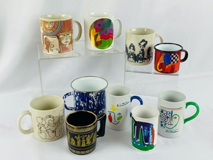 lot 106 image: A Collection of Mugs from Around the World