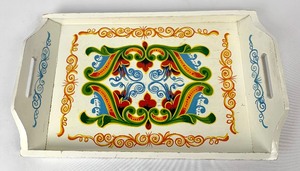 lot 203 image: Vintage Wooden Folk Art Pieces from Eastern Europe - Tray, Plate and Two Utensils