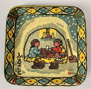 lot 207 image: Artful Objects From Japan - Unusual Square Kamakura Paper Plate, Chushingura Playing Cards, Sachet and More