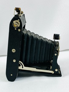 lot 112 image: Antique Agfa Ansco PD16 Readyset Folding Bellows Camera