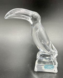 lot 56 image: Beautiful Crystal and Glass Toucans- JG Durand
