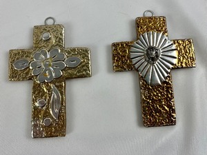 lot 161 image: Faith Around The World Collection of Crosses and Nativity Scene