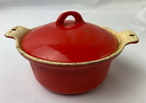 lot 18 image: Vintage Cooking & Baking Lot - Pyrex Bowl, Griswold Petite Casserole, Cookie Cutters and Fire King Measuring Cup
