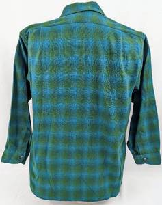 lot 91 image: Vintage Pendleton Wool Plaid Long-Sleeve Shirt, Size Medium