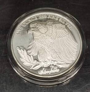 1 TROY OZ .999 FINE SILVER SAINT GAUDENS DESIGN IN AIRTITE