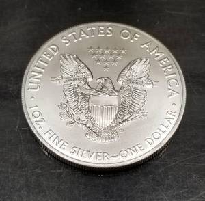 2019 AMERICAN SILVER EAGLE 1 TROY OZ .999 FINE SILVER DOLLAR